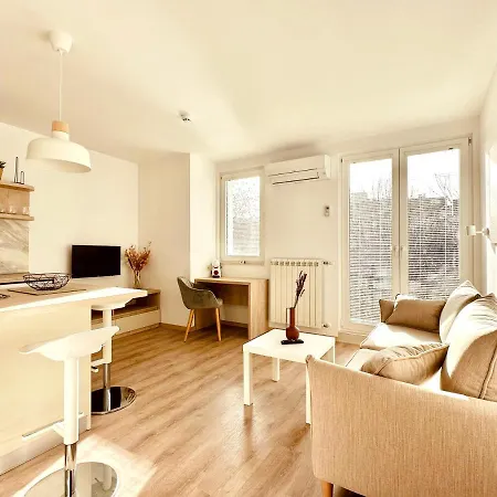 Apart-hotels-sofia, Ahs Lejlighedshotel 4*